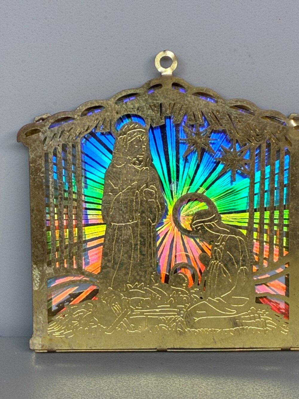 Vintage Avon Reflections Nativity Scene Christmas Ornament Gold Brass Holographi
